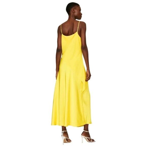 SAUNDERS COLLECTIVE Women's Yellow Lara Slip Satin Cocktail Dress Size 2 - Picture 3 of 12